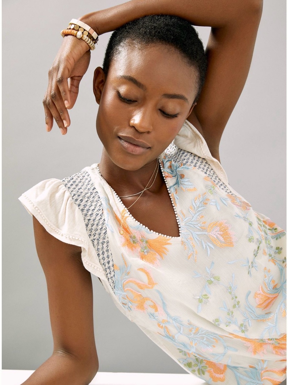 Anthropologie Tiny Frieda Cream Embroidered V-Neck Top Size S